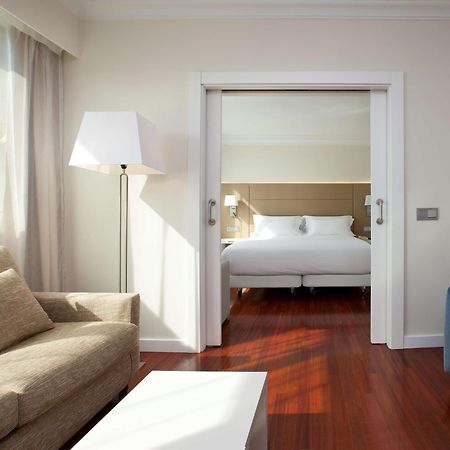 Nh Pamplona Iruna Park Екстериор снимка
