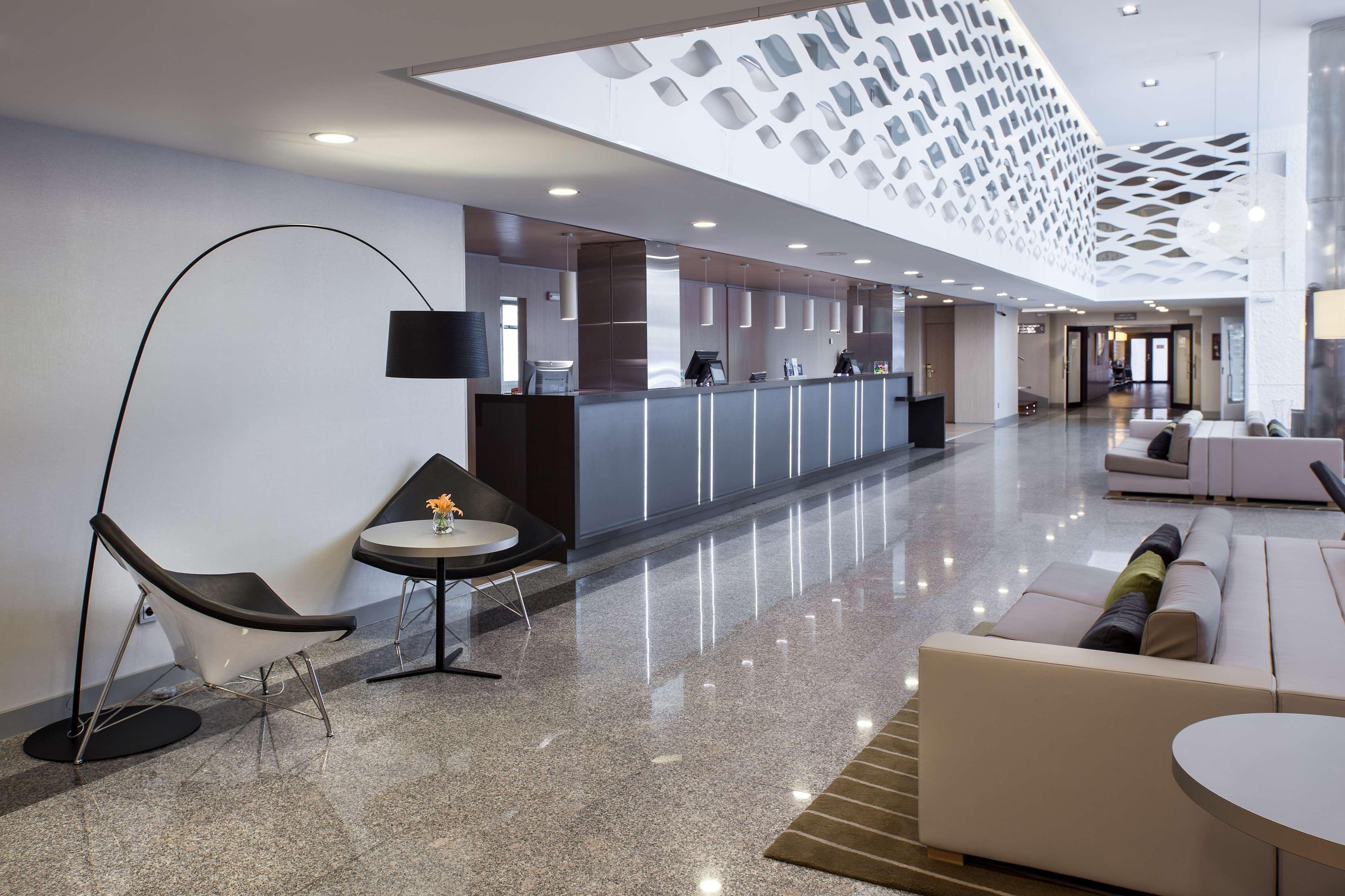 Nh Pamplona Iruna Park Екстериор снимка