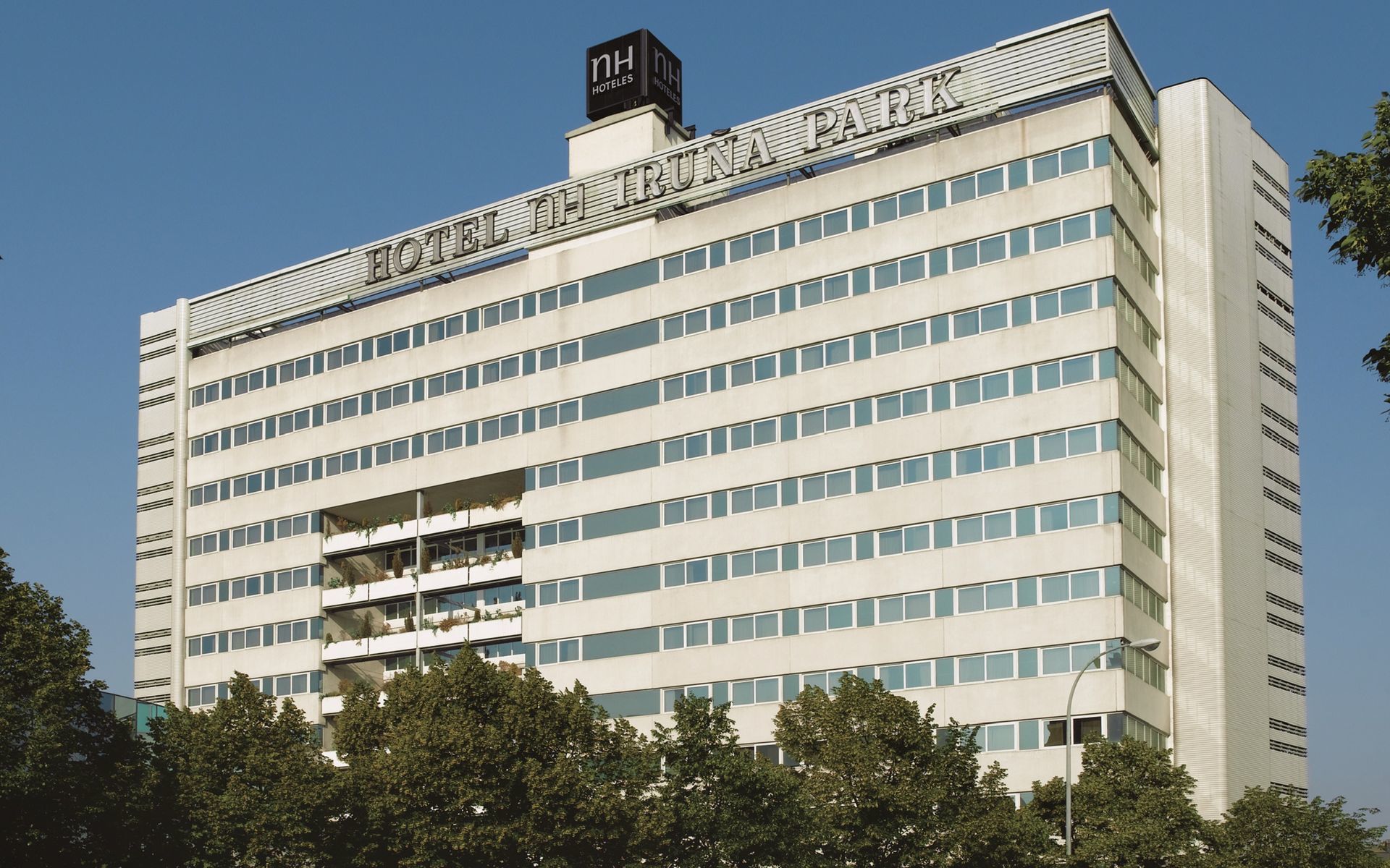 Nh Pamplona Iruna Park Екстериор снимка